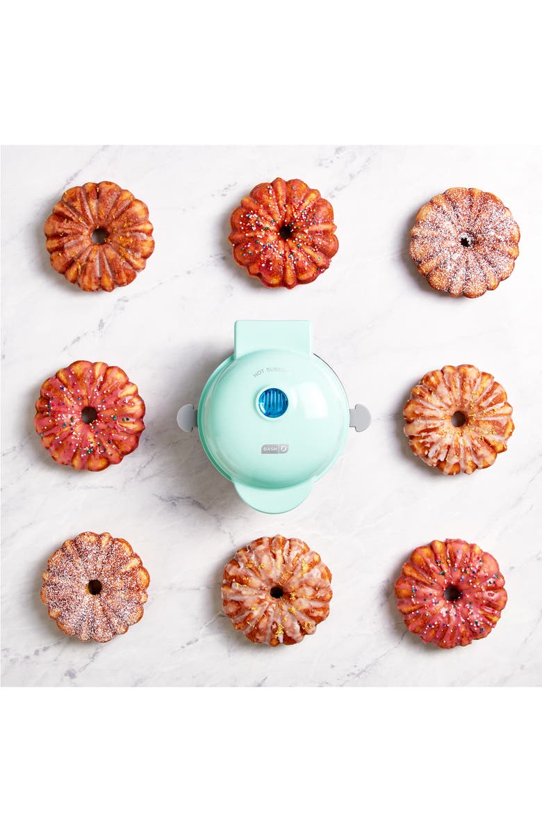 Dash Mini Bundt<sup>®</sup> Cake Maker, Alternate, color, Aqua