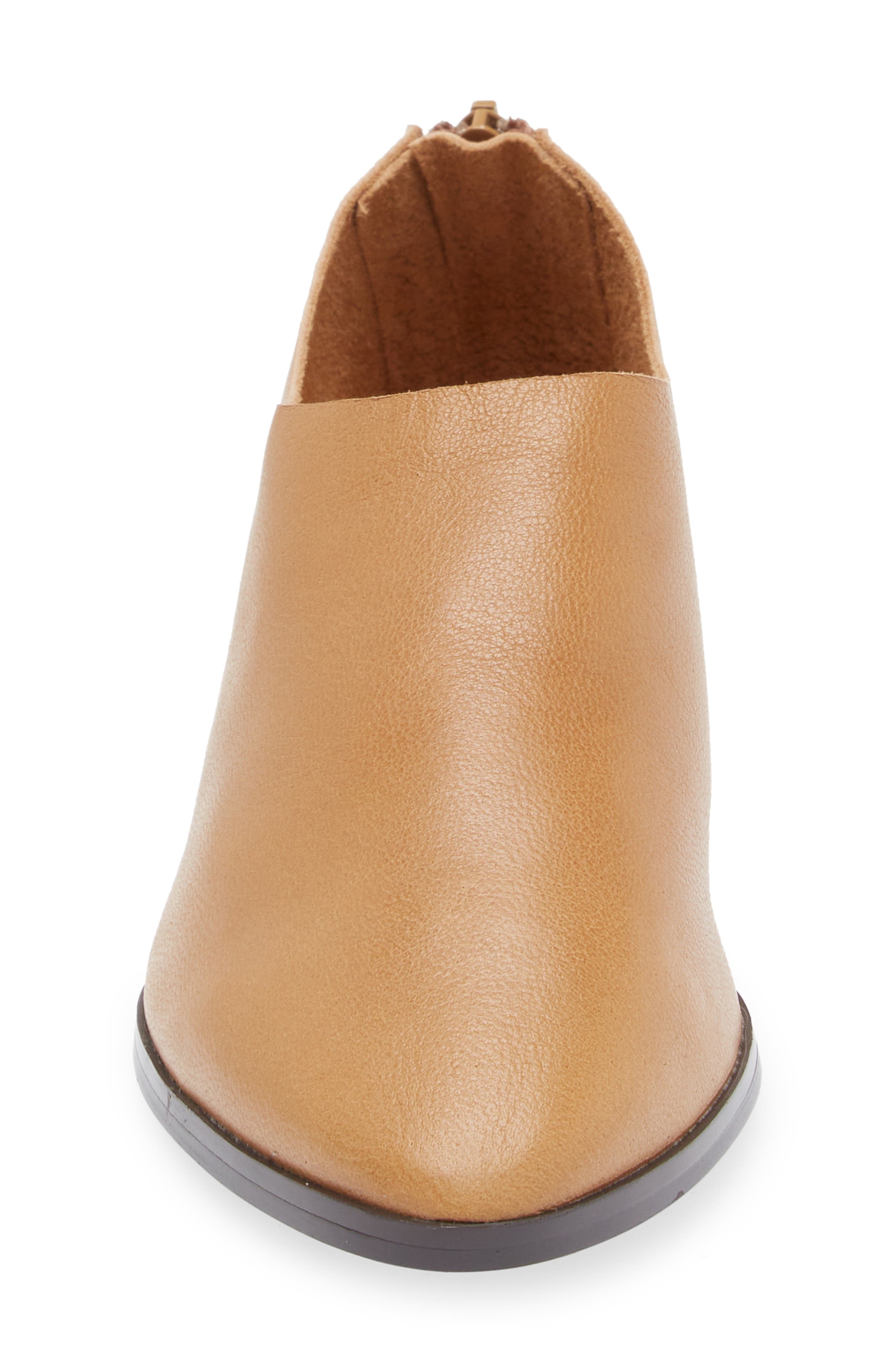 Chocolat Blu Elana Flat, Alternate, color, Tan Leather