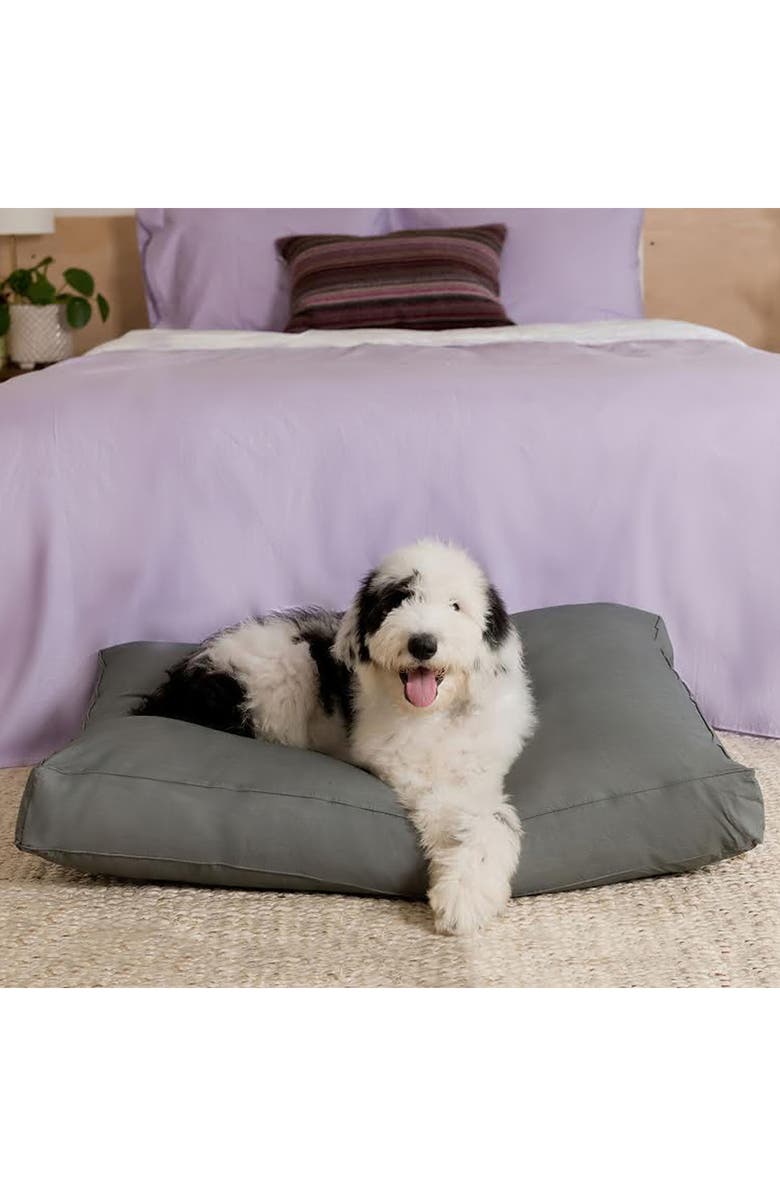 ELLA JAYNE HOME Pet Bed, Alternate, color, Grey