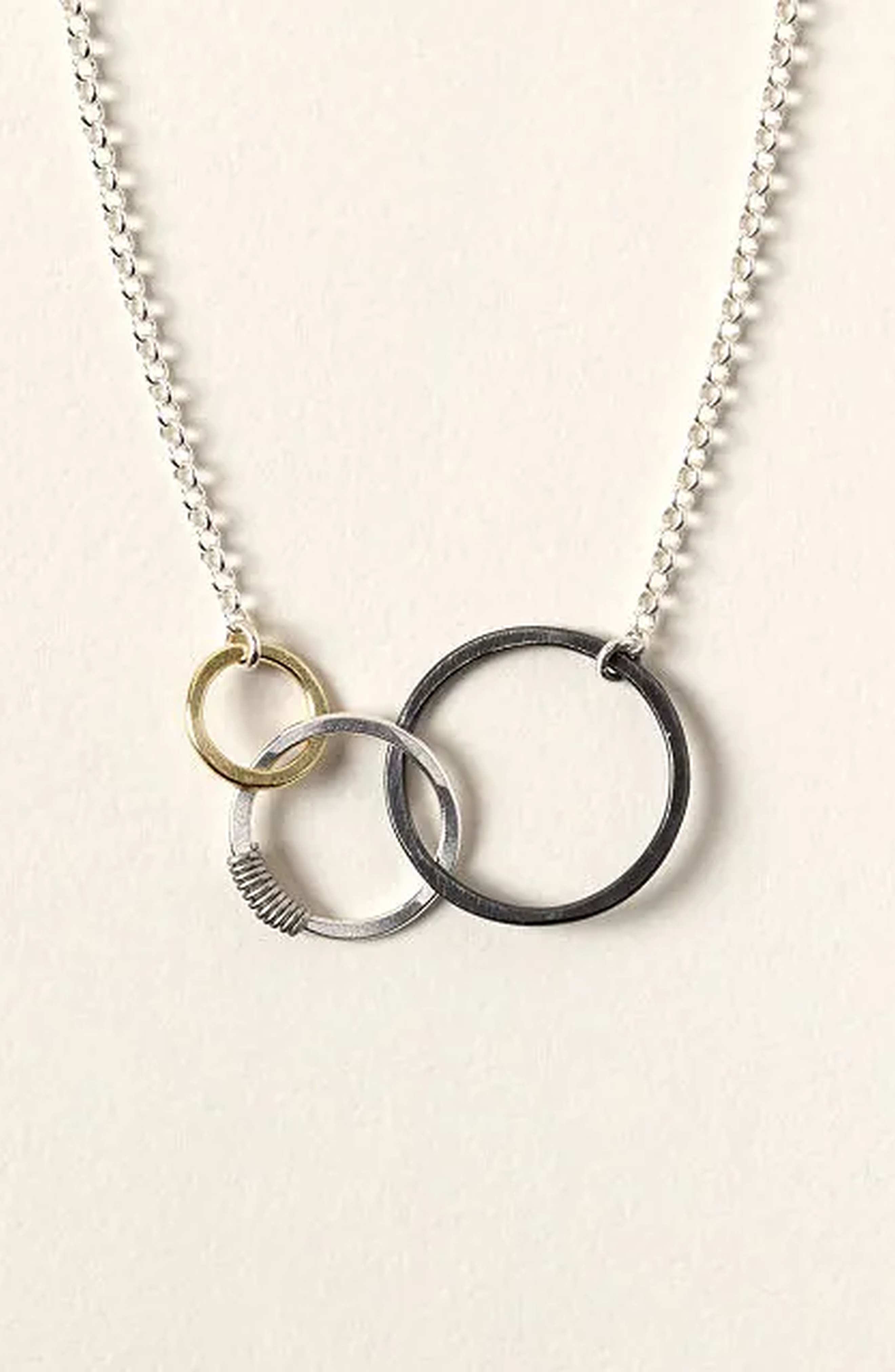 UNCOMMON GOODS UNCOMMON GOODS PAST PRESENT FUTURE NECKLACE