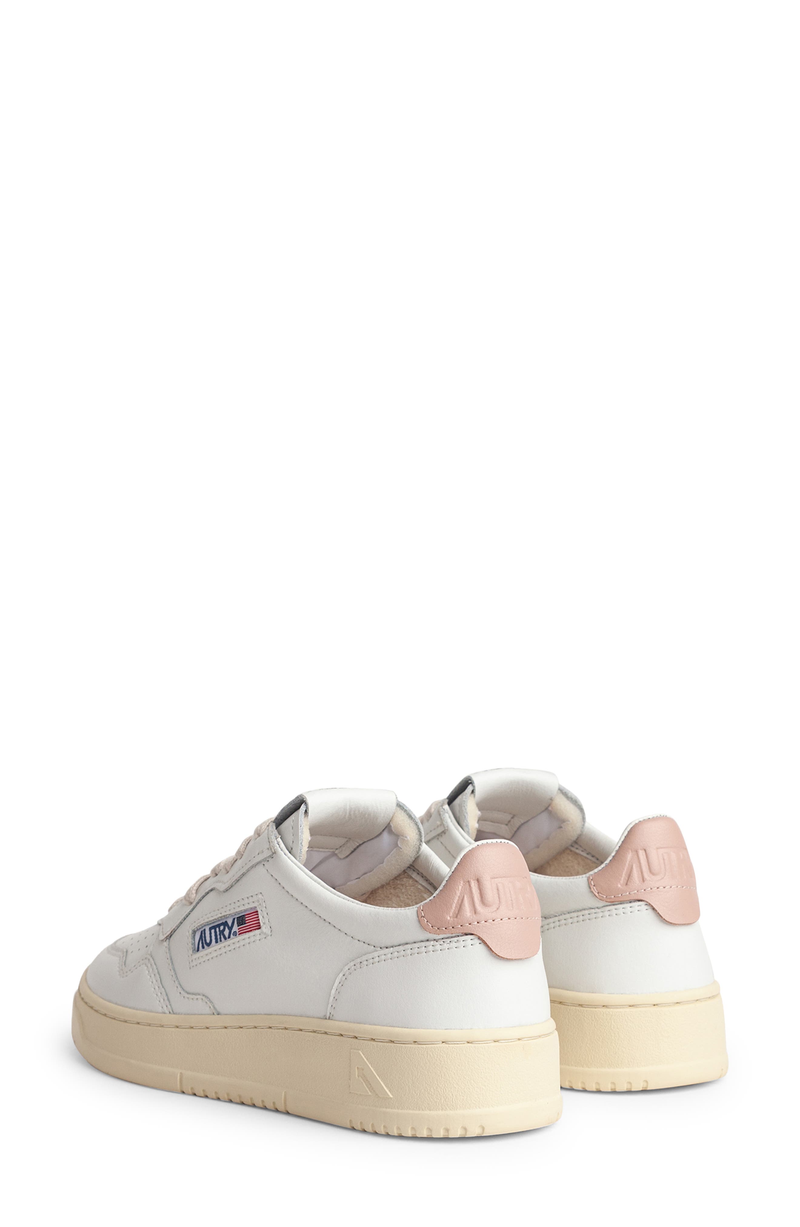 AUTRY Medalist Low Sneaker, Alternate, color, Leat/Leat Wht/Pink
