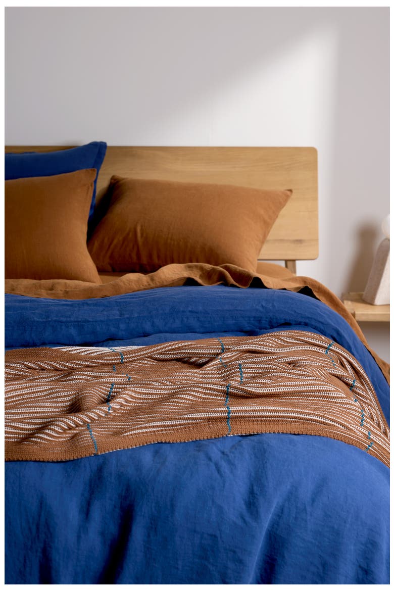 Two-Tone Organic Cotton Ribbed Throw Blanket, Alternate, color, BONE AND TOBACCO