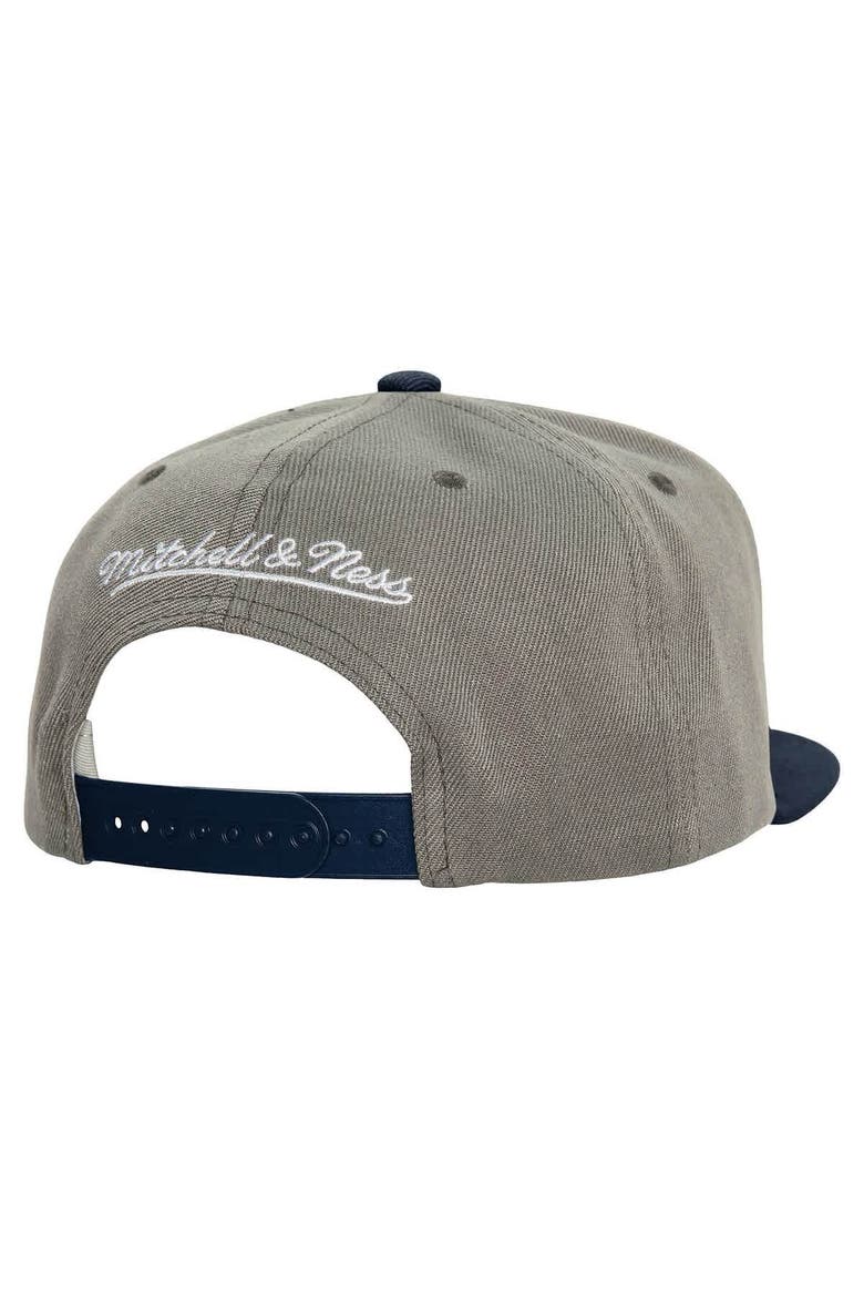 Men's Mitchell & Ness Gray New York Yankees Cooperstown Collection Basic Flip Snapback Hat, Alternate, color, Gray