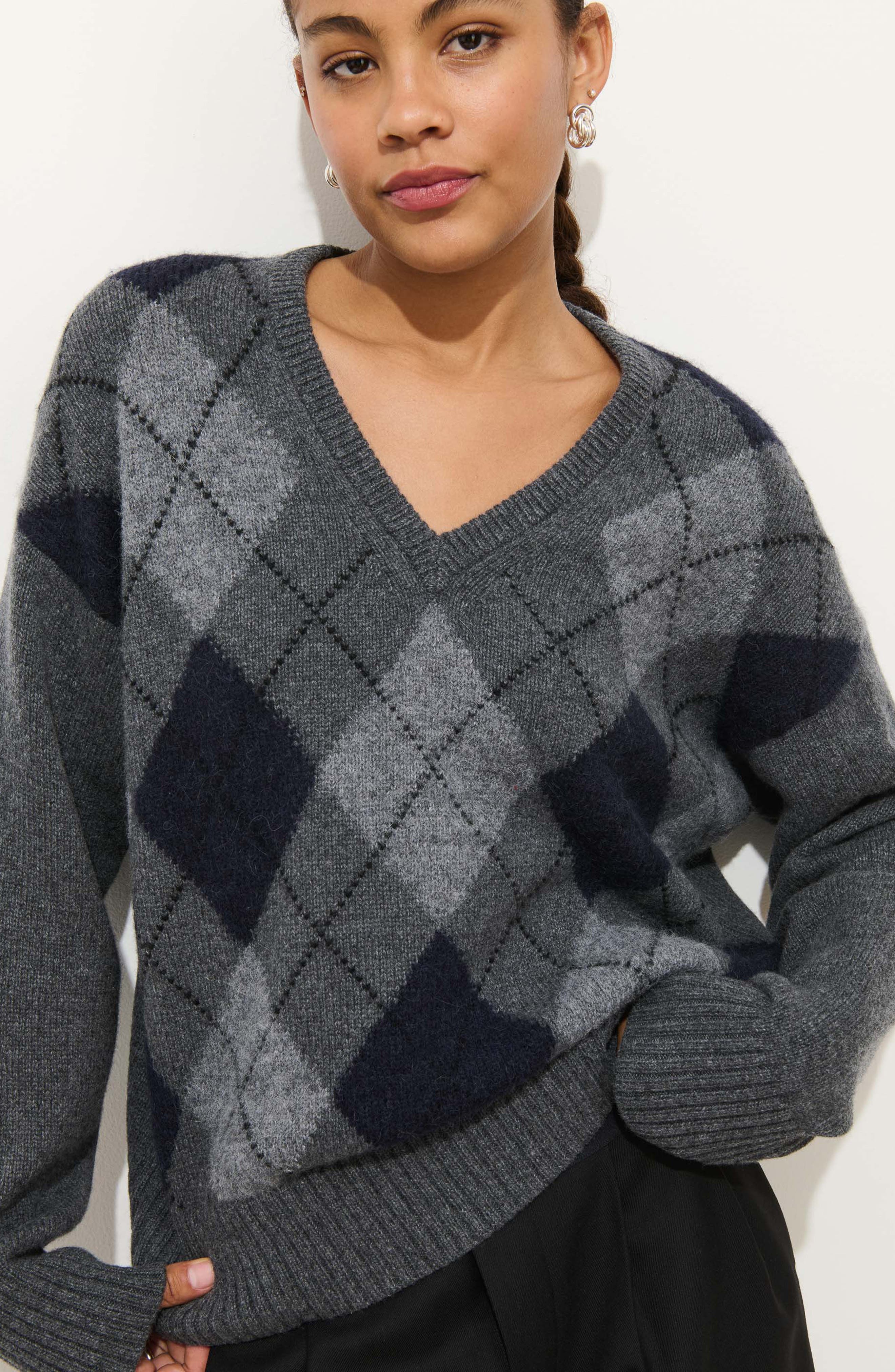 Alex Mill Campbell Argyle Wool Blend V-Neck Sweater (Women