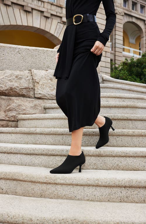 Vivaia Pointed-toe Mid Heels In Black