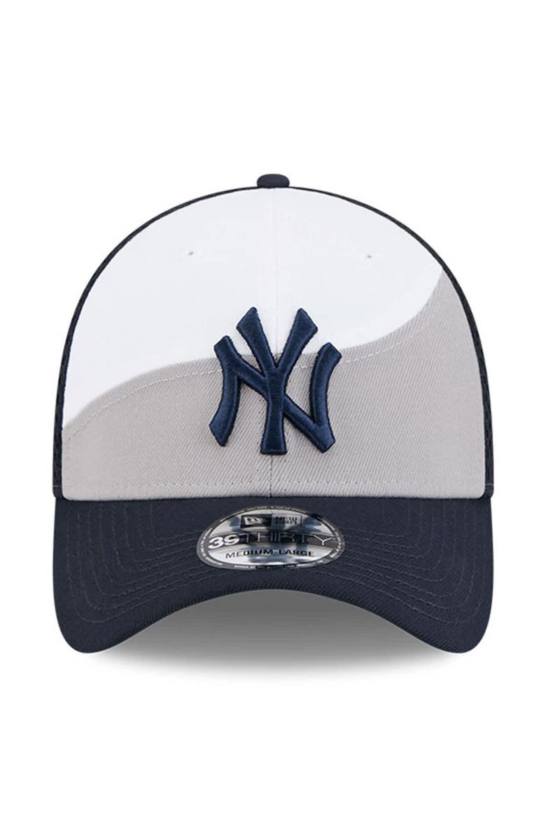 New Era Men's New Era  Gray/Navy New York Yankees 2025 Spring Training 39THIRTY Flex Hat, Alternate, color, 