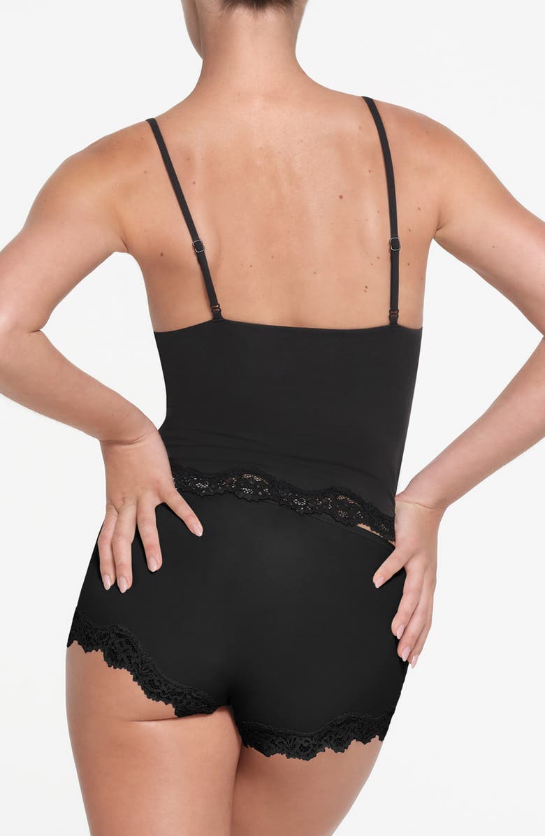 SKIMS Fits Everybody Lace Triangle Camisole, Alternate, color, Onyx