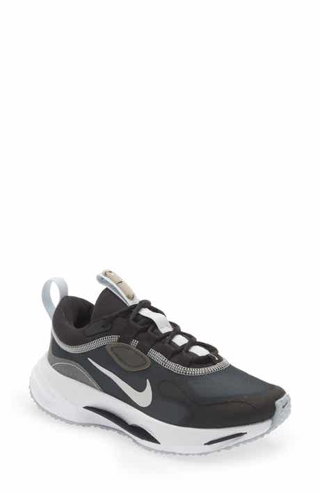 Nike Spark Sneaker
