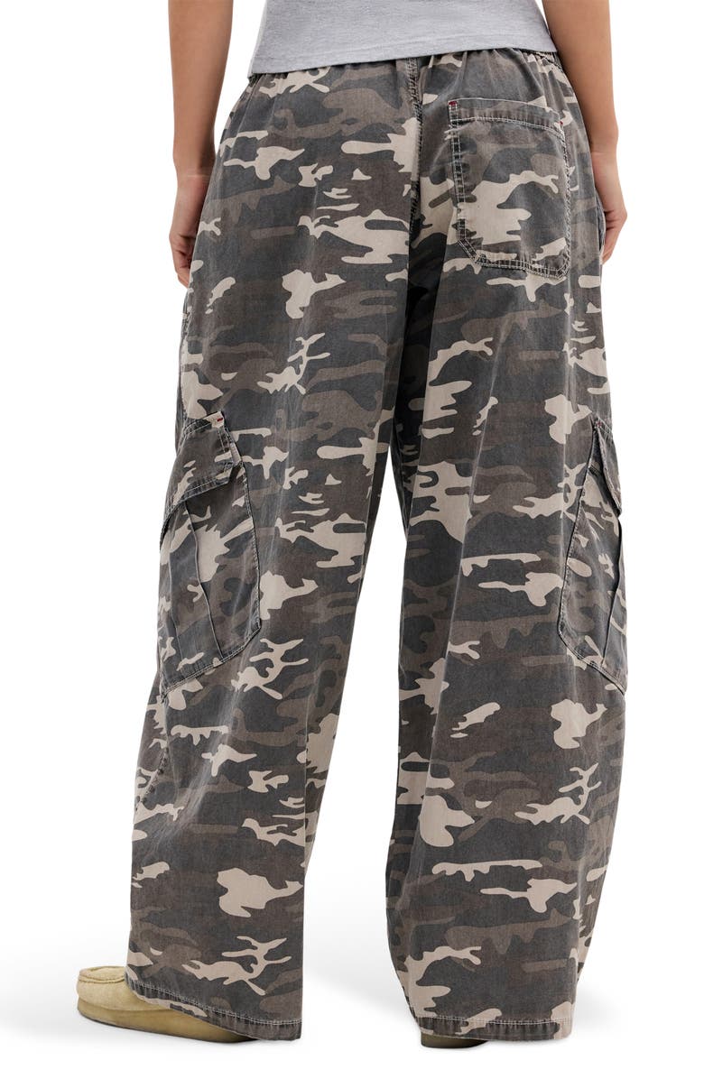 BDG Urban Outfitters Bobbi Camo Cotton Cargo Pants, Alternate, color, Khaki