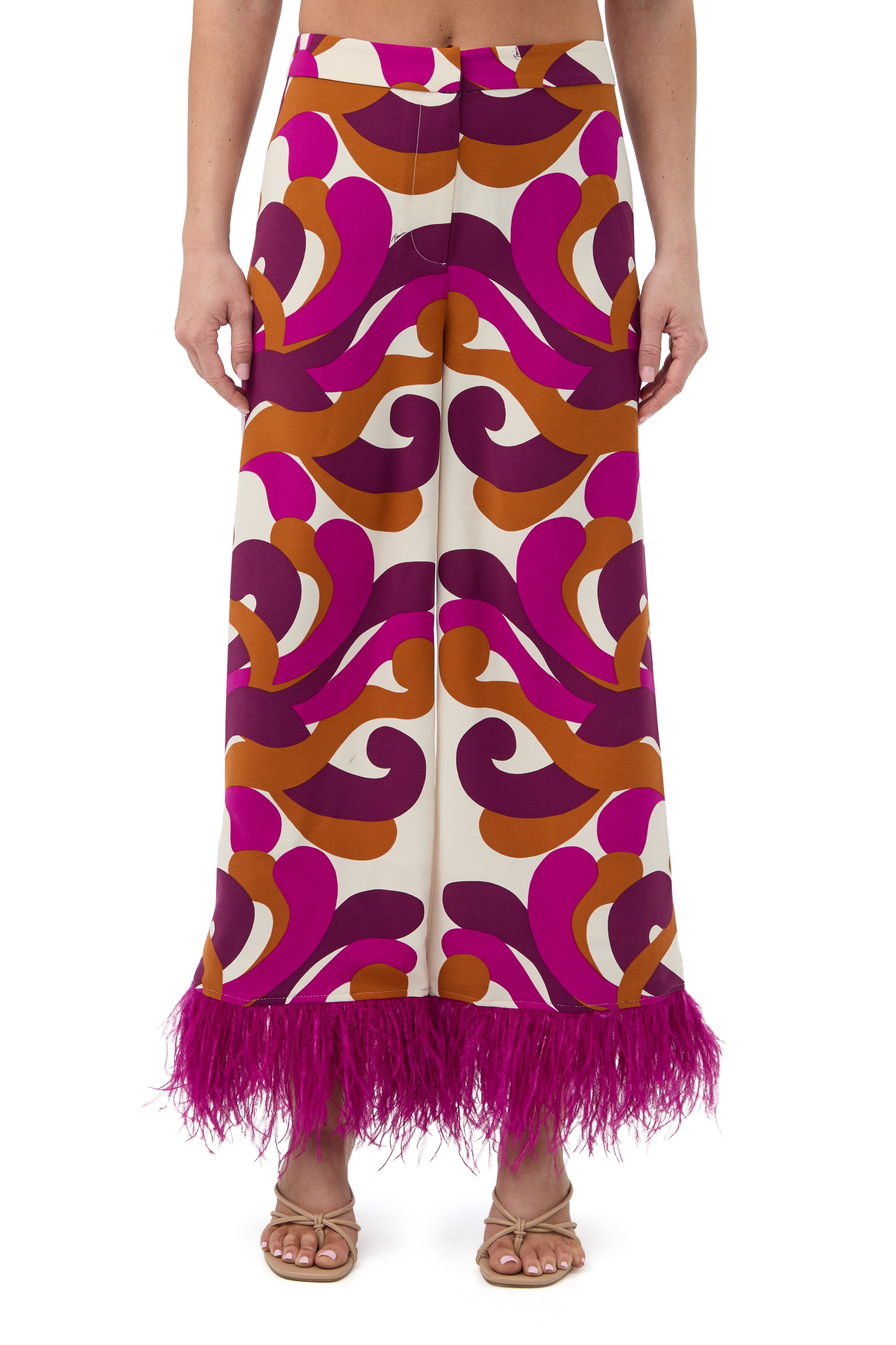 Short Weekend Printed Feather Trim Pant