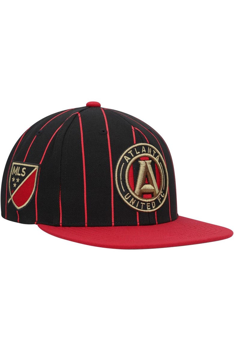 Men's Mitchell & Ness Black Atlanta United FC Team Pin Snapback Hat, Main, color, Black