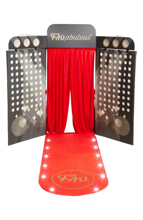 Kids' Fashion Shop and Runway Play Set