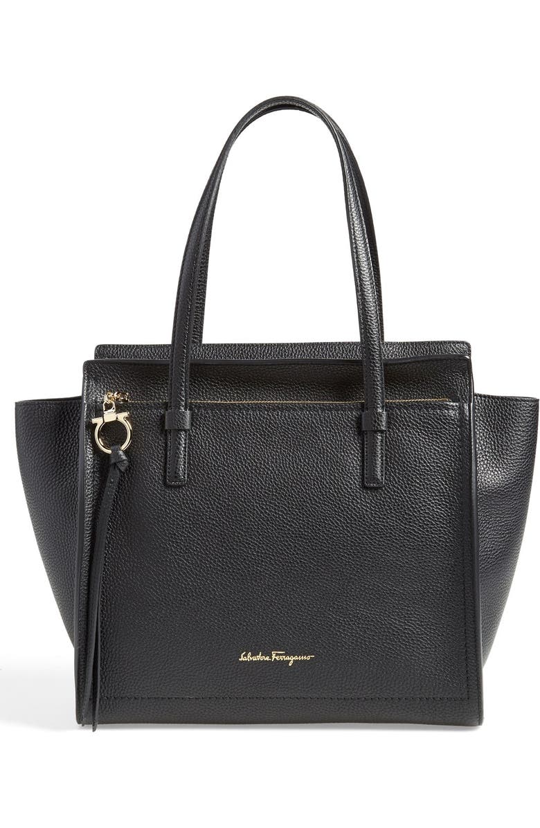 FERRAGAMO Salvatore Ferragamo Medium Amy Calfskin Leather Tote, Main, color,