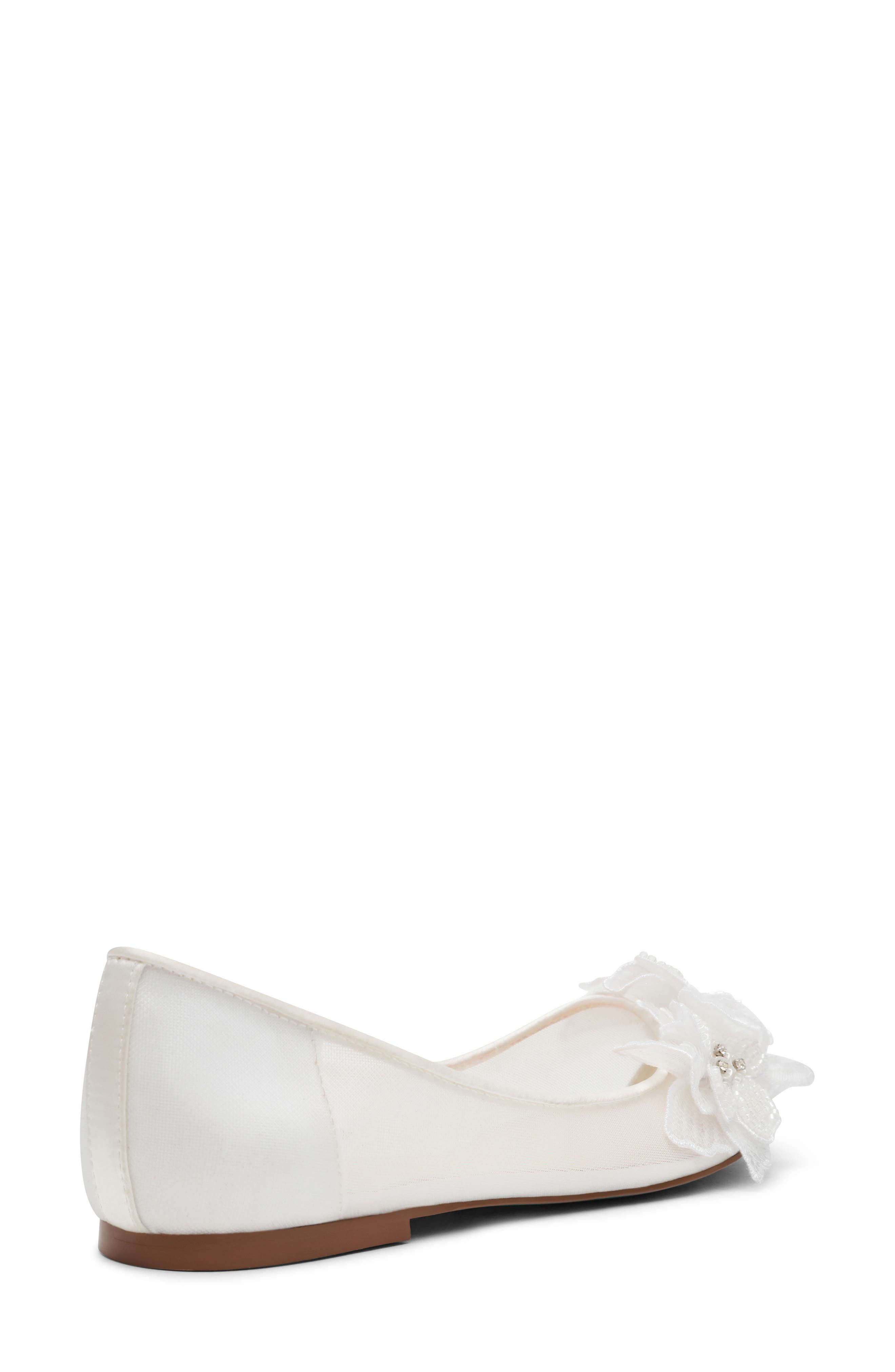 Betsey Johnson Gray Pointed Toe Flat, Alternate, color, 