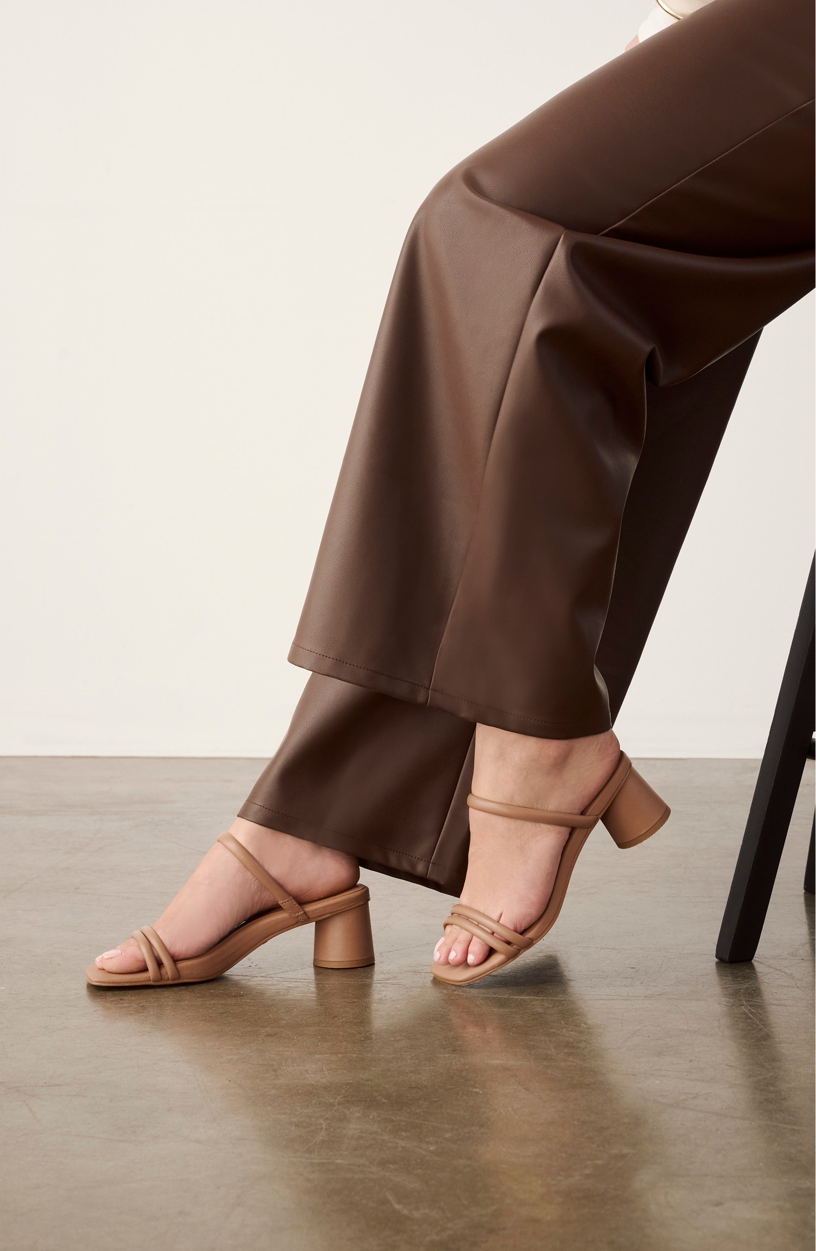Robbie Sandal, Alternate, color, CLAY