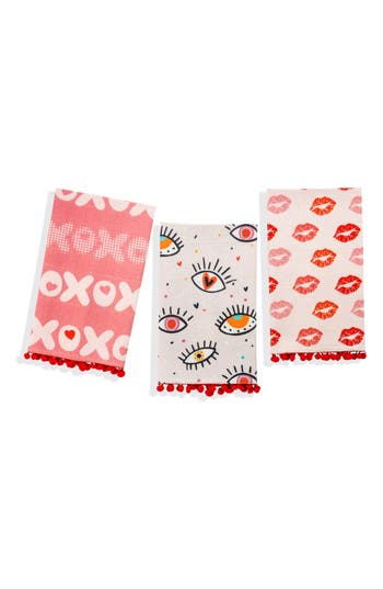 Tiramisu Set Of Three Xoxo Modern Romance Kitchen Towels In Pink