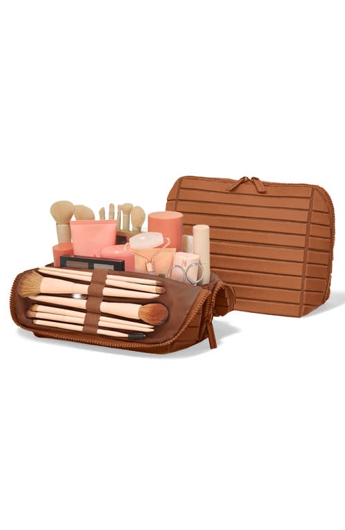 Parallelle The Medium Traveler Toiletry Kit In Brown