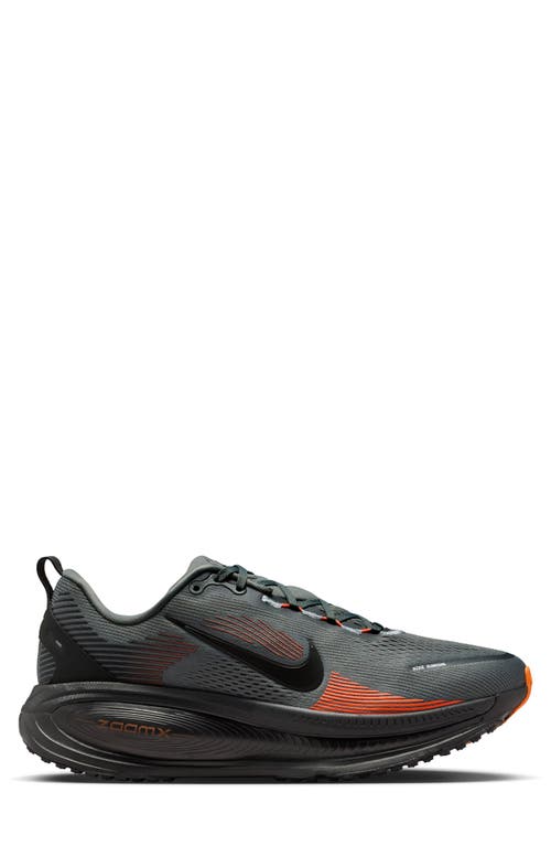 Nike Vomero 18 Running Shoe In Gray