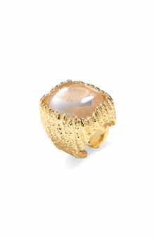 Regal Reflection Glass Crystal Ring