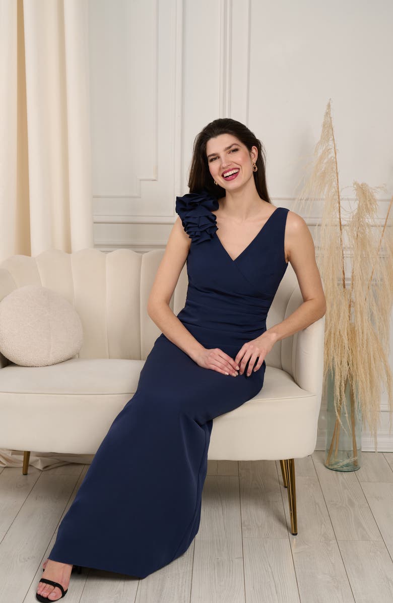 JS Collections Anais Sleeveless Column Gown, Alternate, color, 