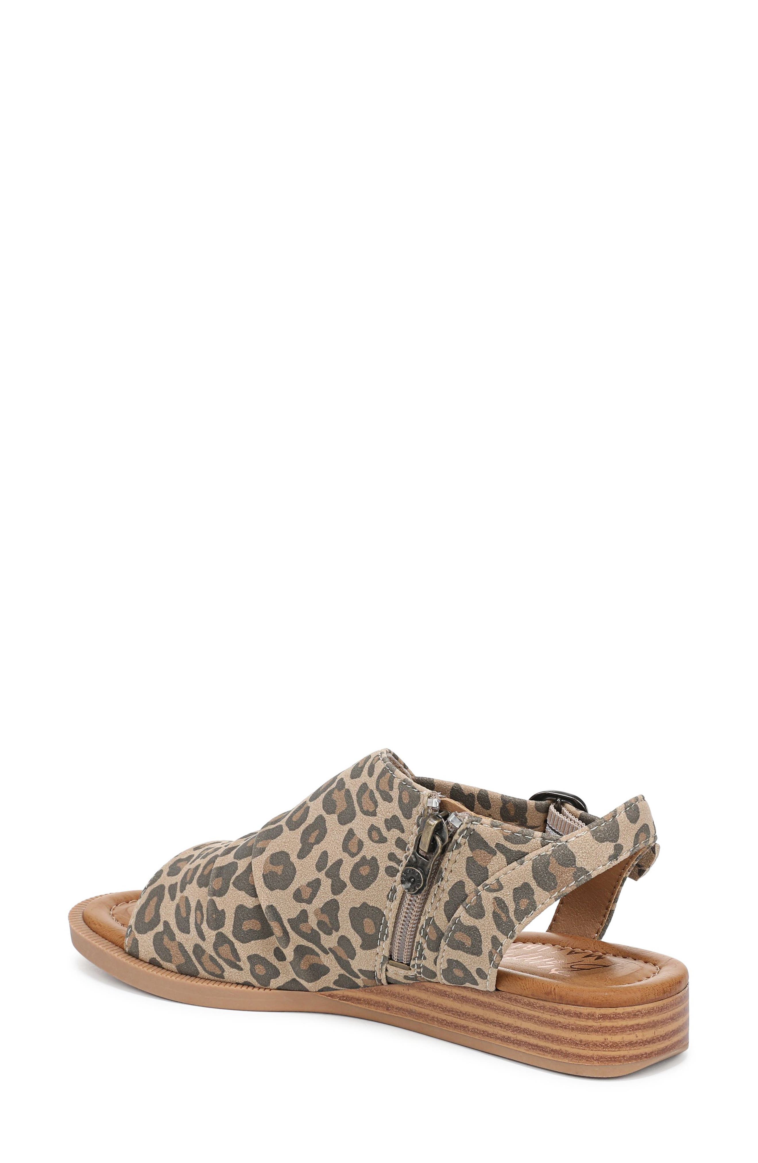 Aspire Wedge Sandal - image 4