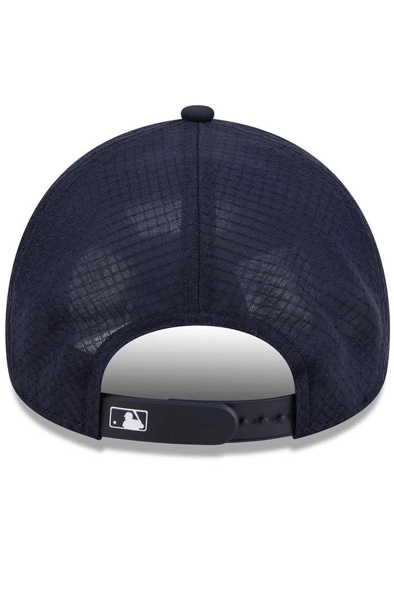Men's New Era Navy Minnesota Twins 2026 Batting Practice Alternate Apex 9FORTY Adjustable Hat, Alternate, color, Navy