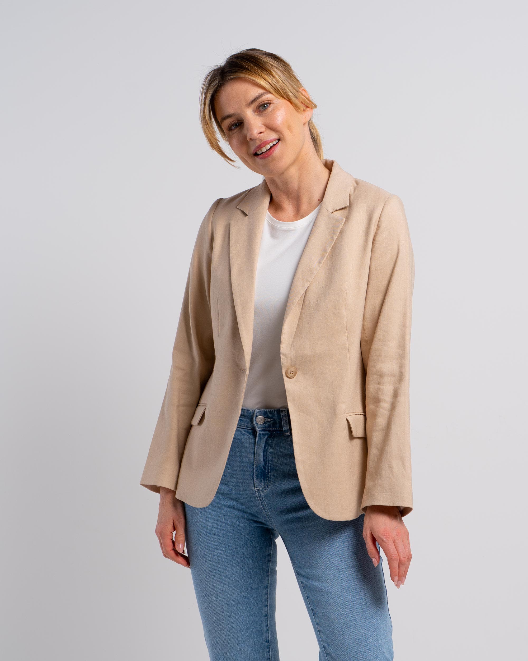 Iona Linen Blazer - image 3