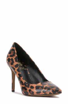 Vince Camuto Savilla Pump