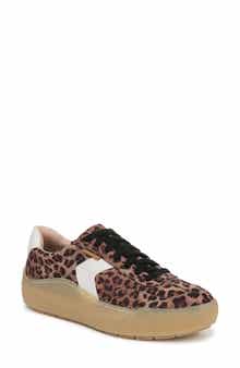 Dr. Scholl's Time Off Win Low Top Sneaker