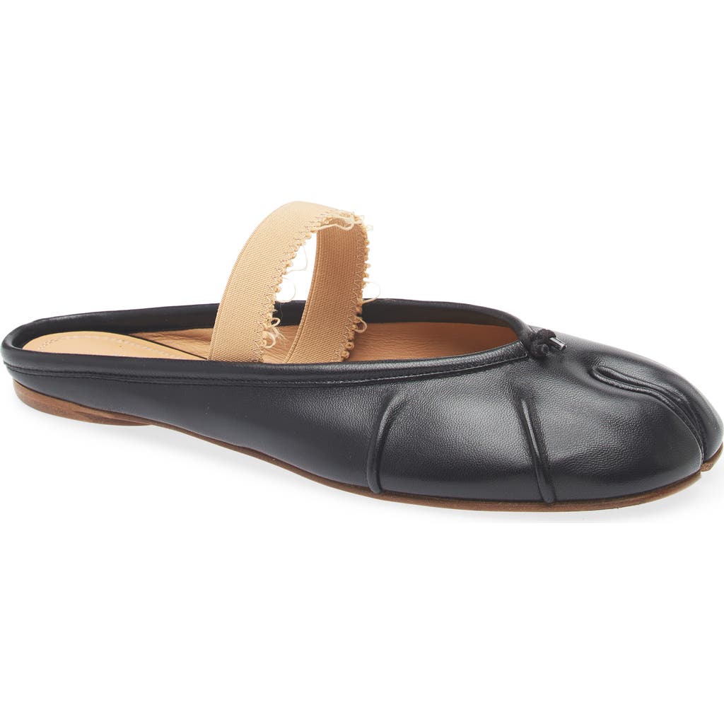 Maison Margiela Split-toe Black Leather Mules With Textured Strap In Black