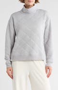 YOGALICIOUS Summit Chic Quilted Sweatshirt