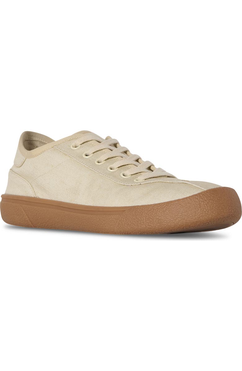https://n.nordstrommedia.com/it/8cc523dd-2053-4468-99ac-93130abb424f.jpeg?crop=pad&trim=color&w=780&h=1196