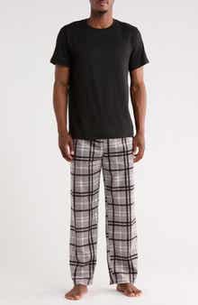 GEOFFREY BEENE Crewneck T-Shirt & Plaid Pajama Pants Set