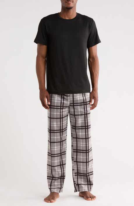 GEOFFREY BEENE Crewneck T-Shirt & Plaid Pajama Pants Set