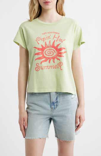 Pipin' Hot Summer Graphic T-Shirt
