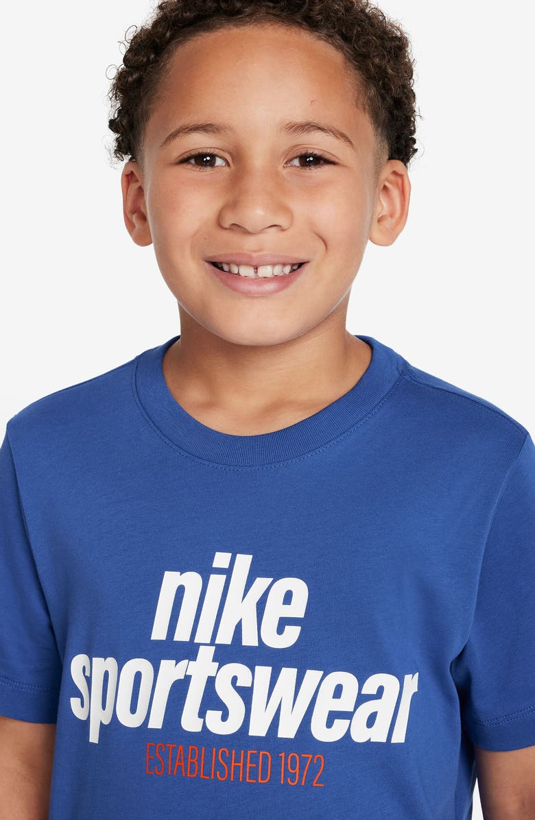 Nike Kids' Sportswear Club Graphic T-Shirt, Alternate, color, Game Royal