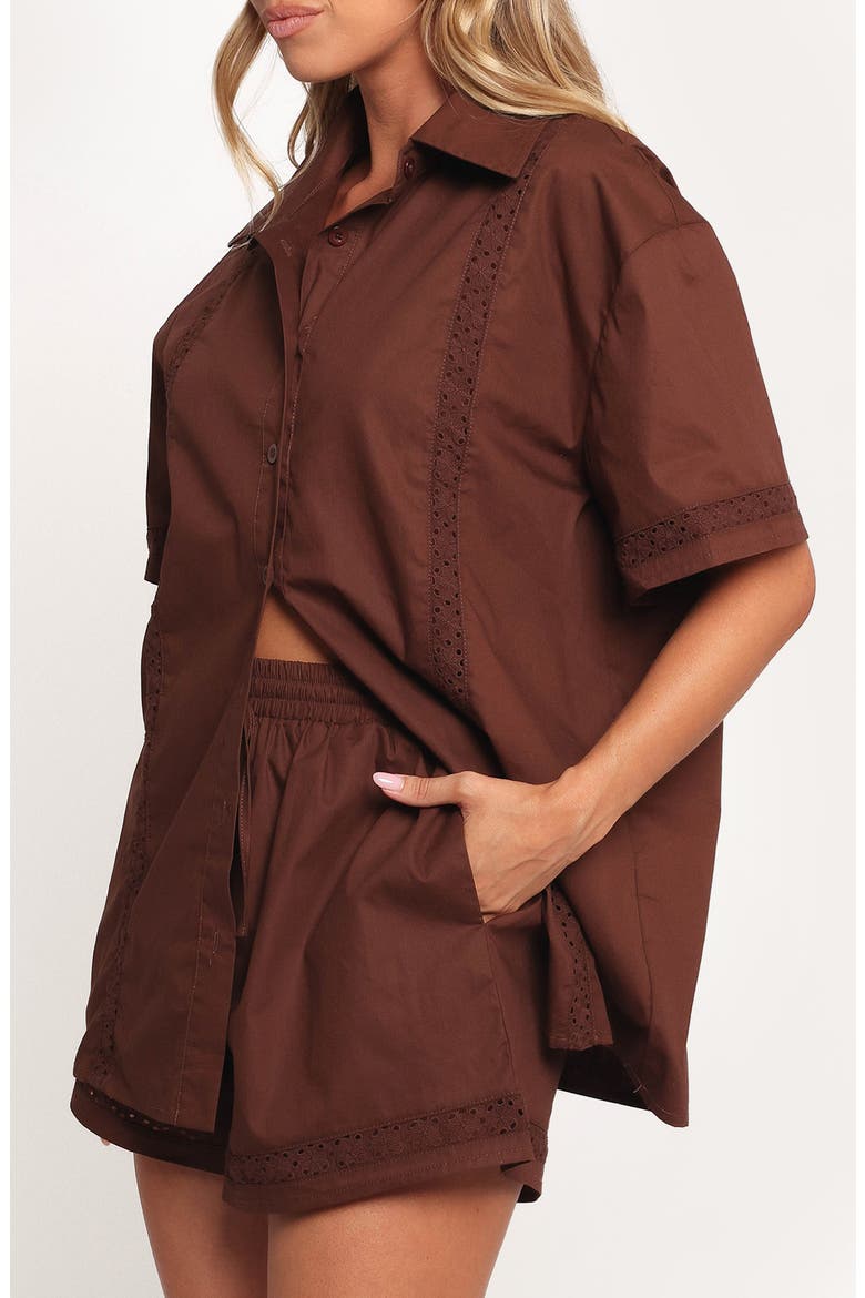 Austin Eyelet Trim Short Sleeve Cotton Button-Up Shirt, Alternate, color, CHOCOLATE