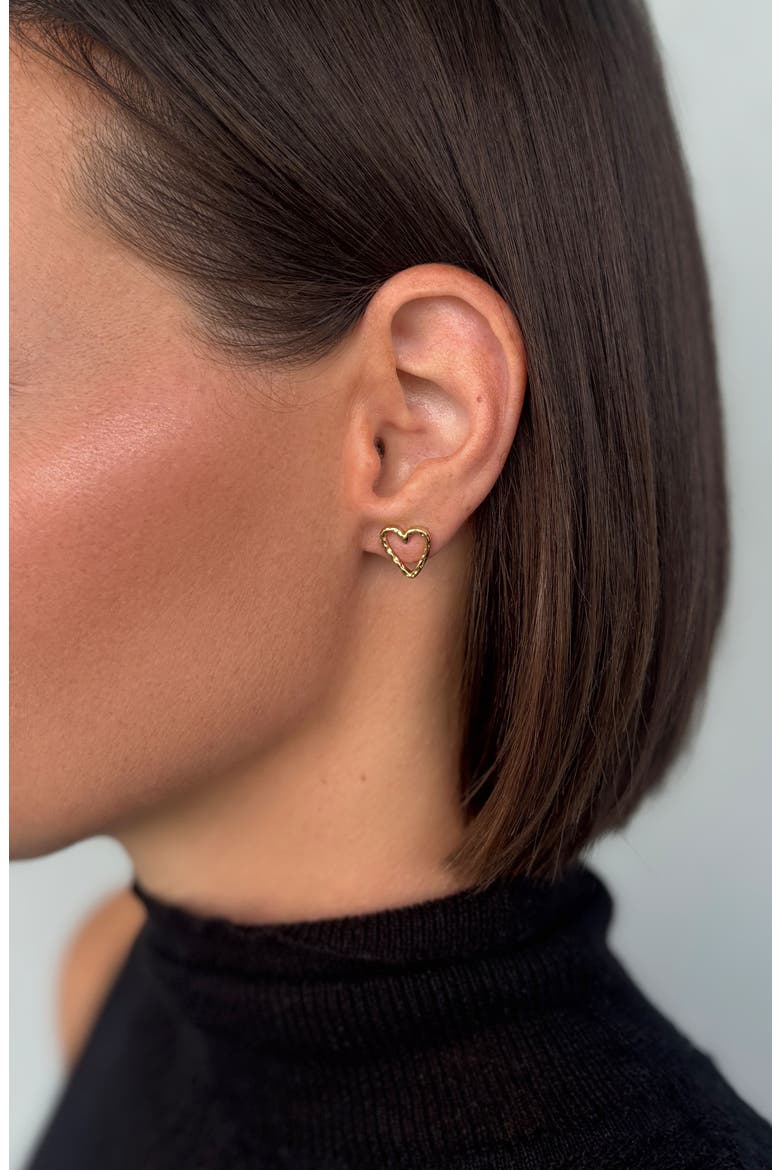 Hammered Heart Stud Earrings, Alternate, color, GOLD