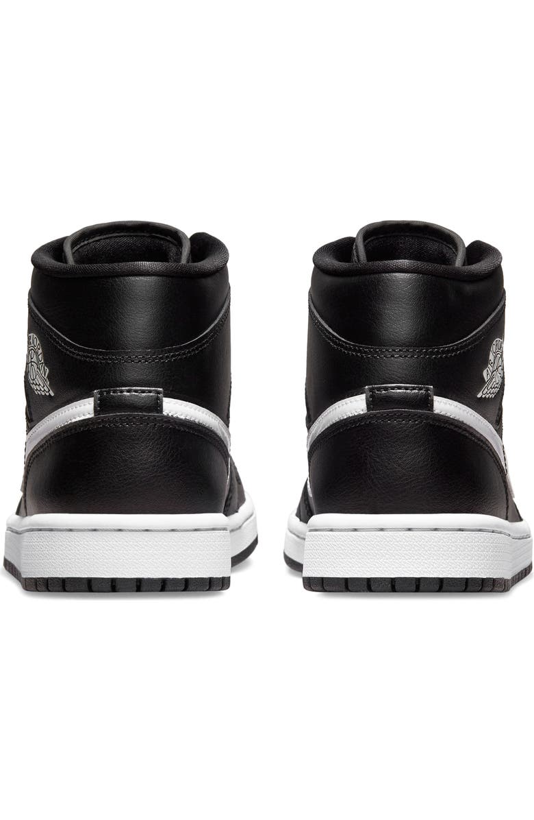 Jordan Air Jordan 1 Mid Basketball Sneaker, Alternate, color,