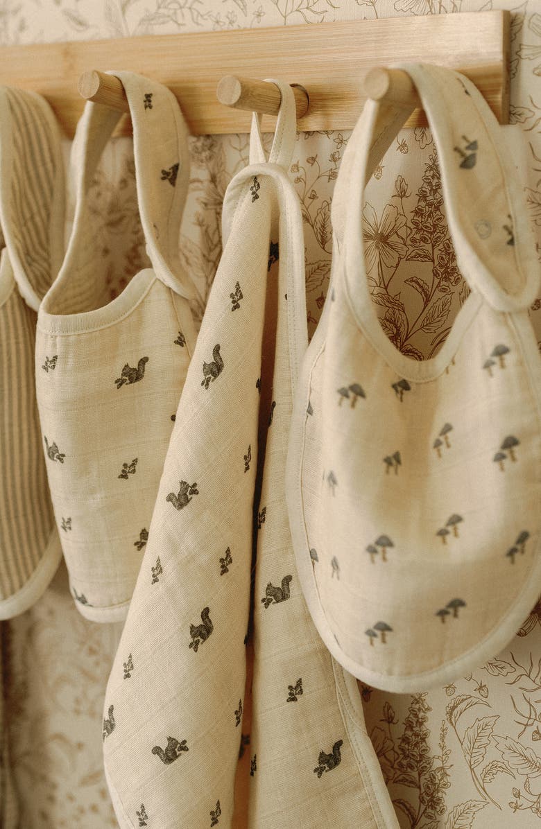 Oilo Assorted 2-Pack Organic Cotton Muslin Bibs, Alternate, color, Eggshell