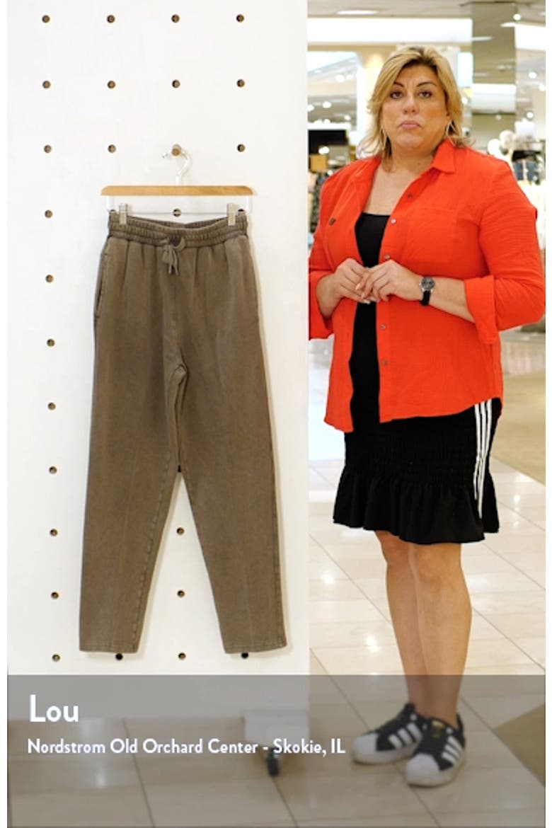 Women's Pocket Crop Joggers video