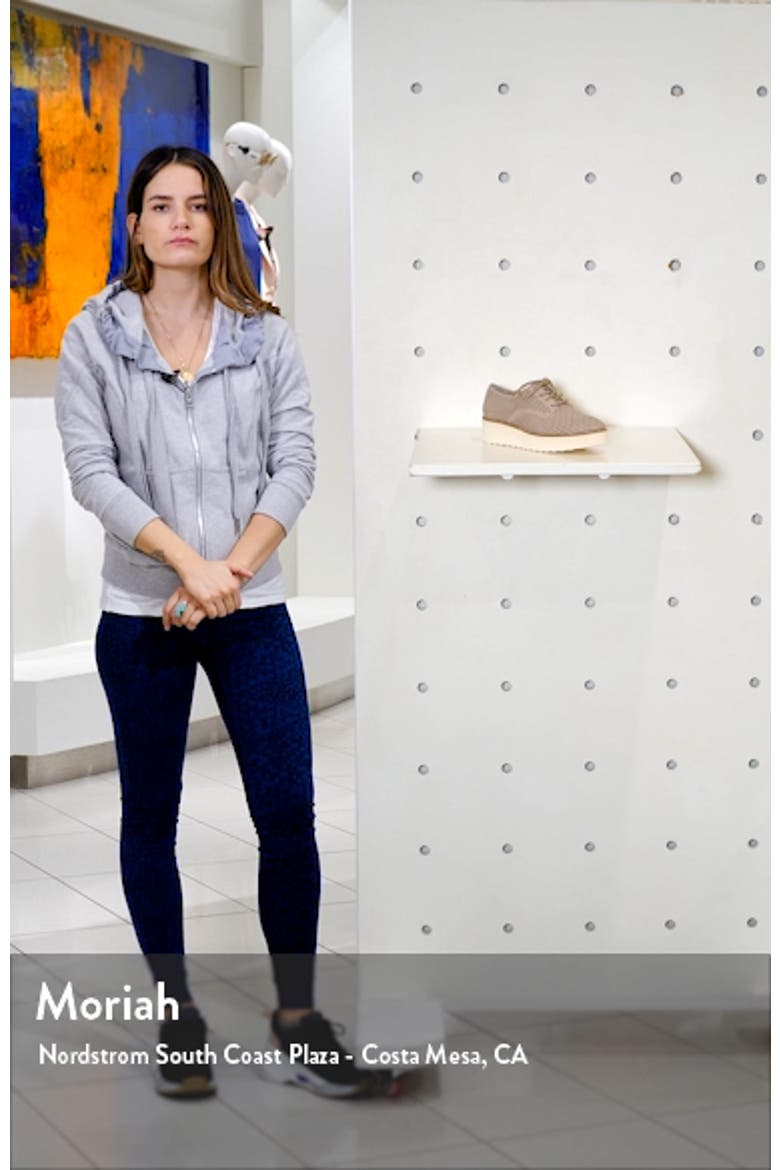 Nillindie Platform Sneaker video