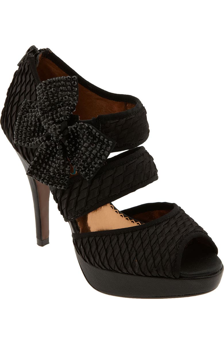 Poetic Licence , Main, color,