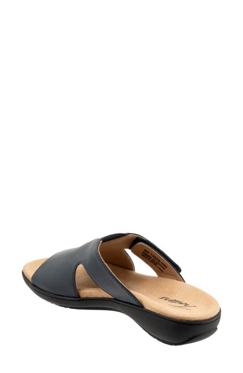 Trotters Roxine Slide Sandal In Navy