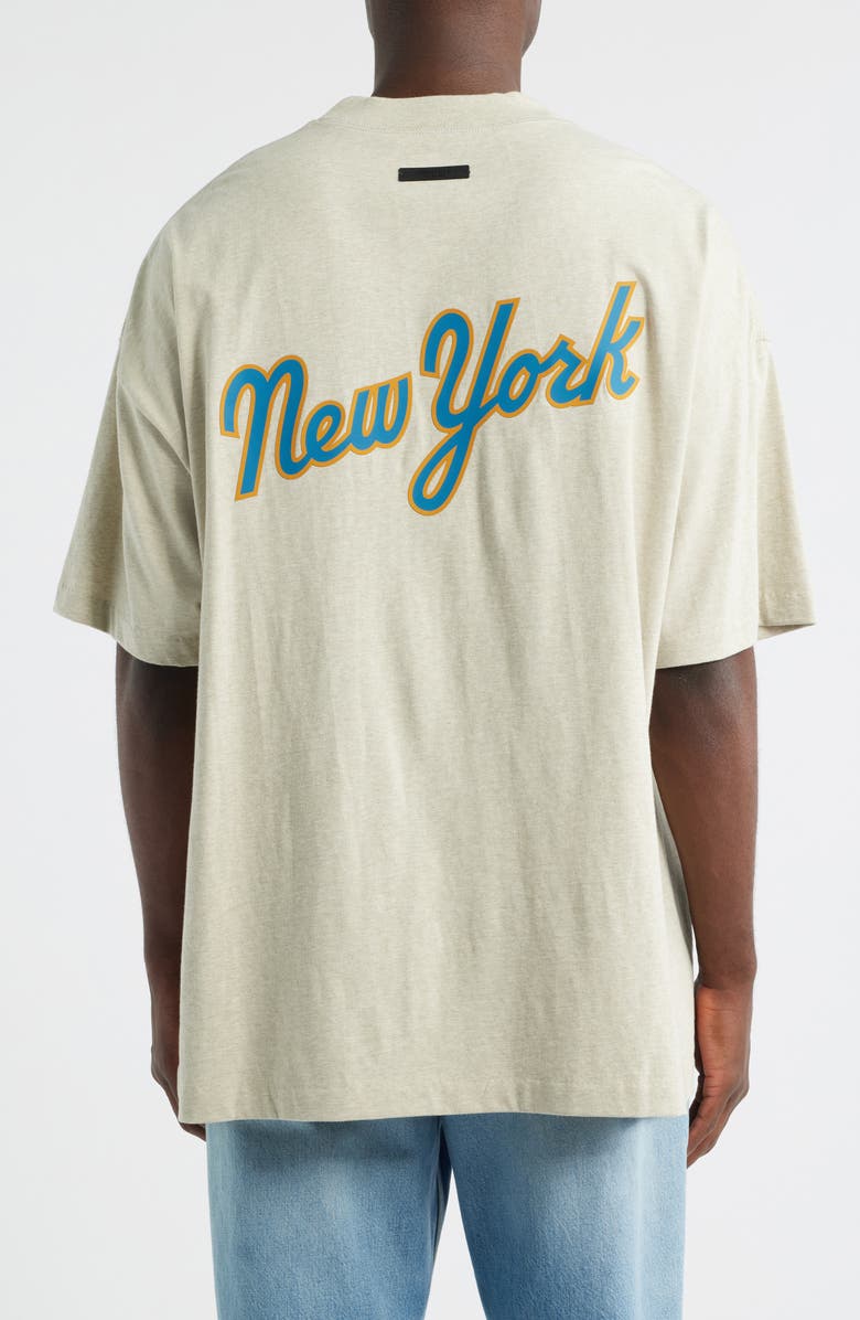Fear of God Essentials Mets '90s Fit Cotton Graphic T-Shirt, Alternate, color, Homestead Heather