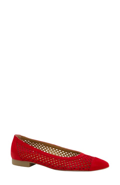 Deanna Pointed Cap Toe Flat (Women)
