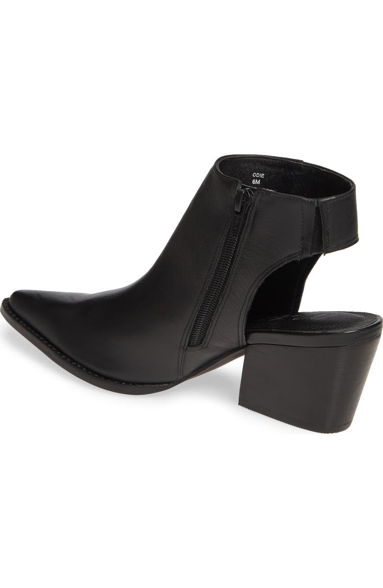 Matisse Odie Cutout Pointed Toe Boot, Alternate, color,