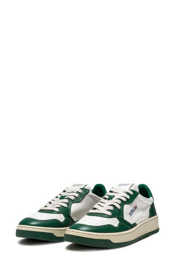 Autry Medalist Low Top Sneaker In Green