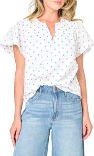GIBSONLOOK Flutter Sleeve Top