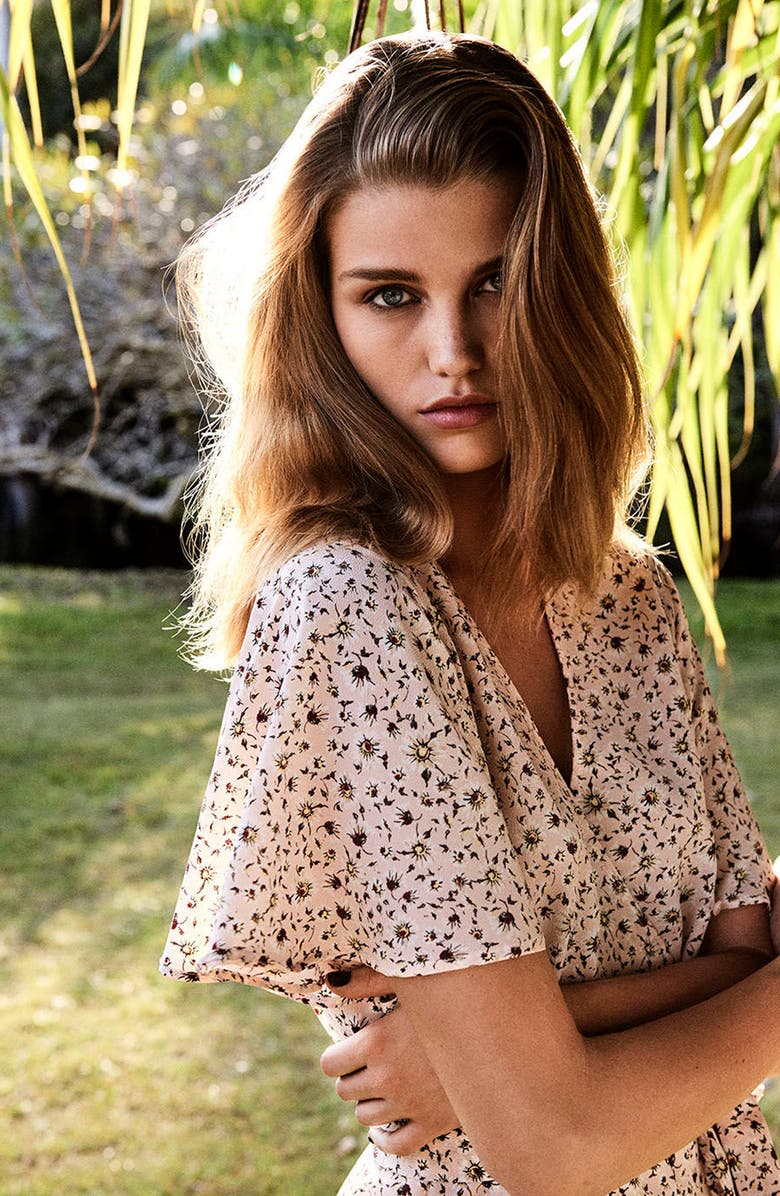 Topshop Daisy Ruffle Wrap Tea Dress, Alternate, color,